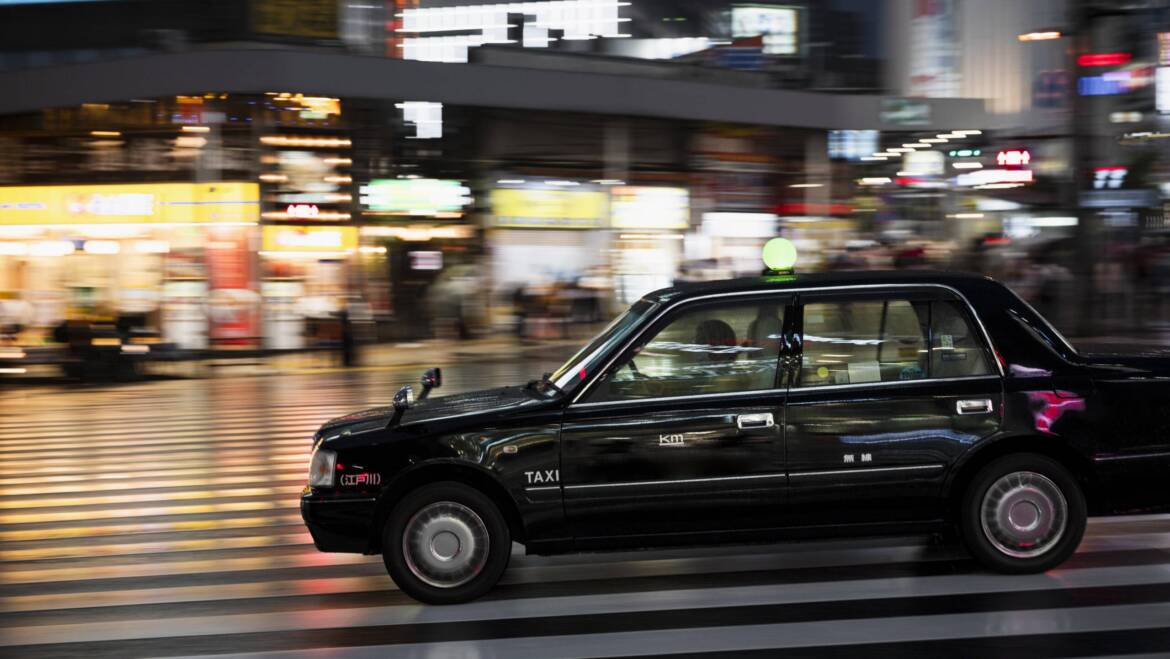 Camberley Taxi Fare Guide: Save Money Smartly