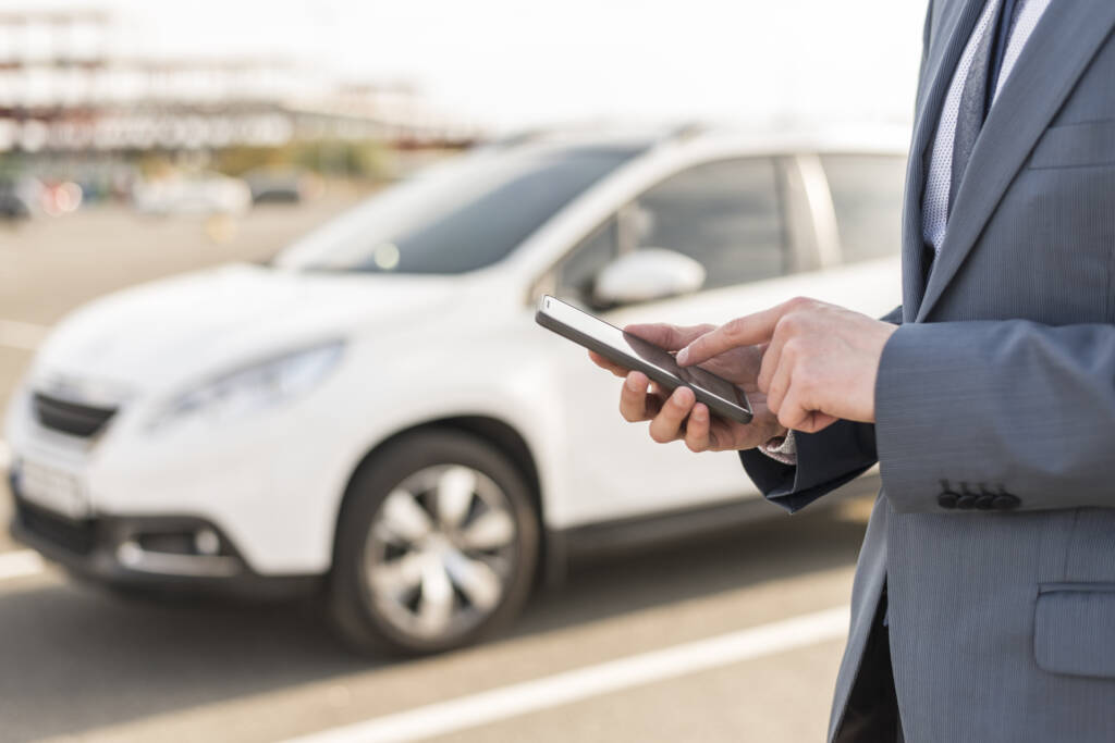How to Book a Hassle-Free Taxi from Camberley to Stansted Airport