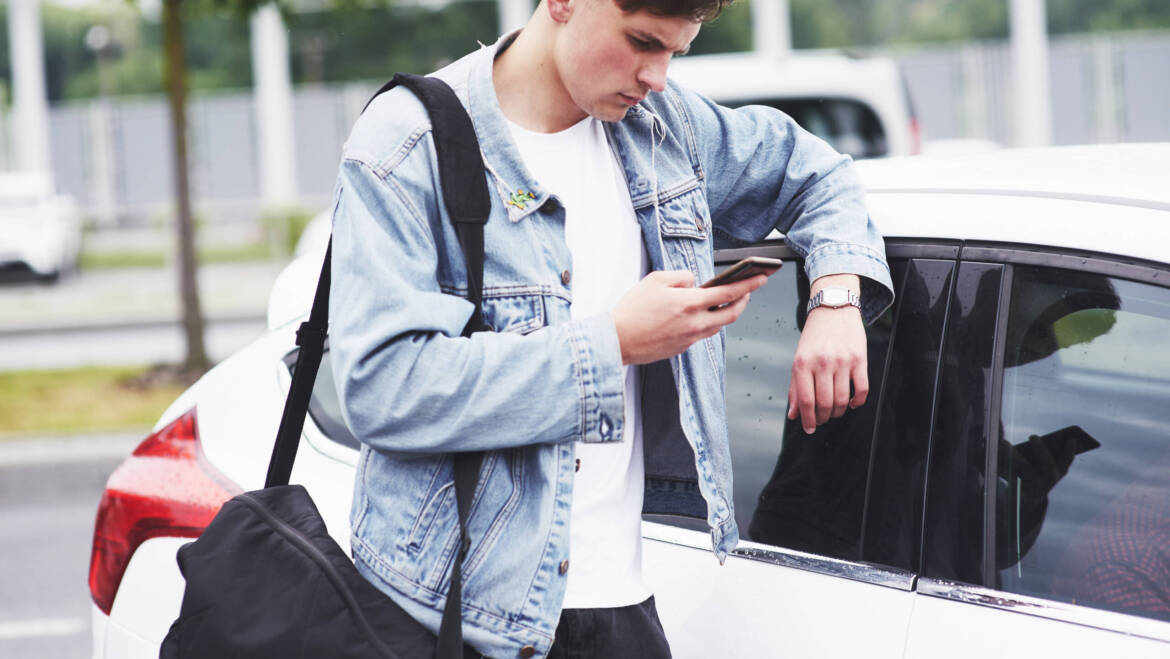 Why a Camberley to Heathrow Taxi Beats Renting a Car