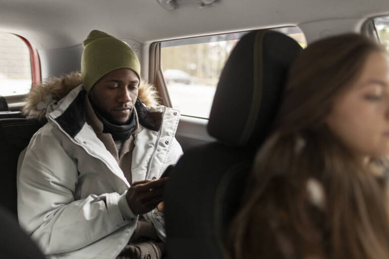 Stress-Free Camberley to Luton Airport Taxi Ride